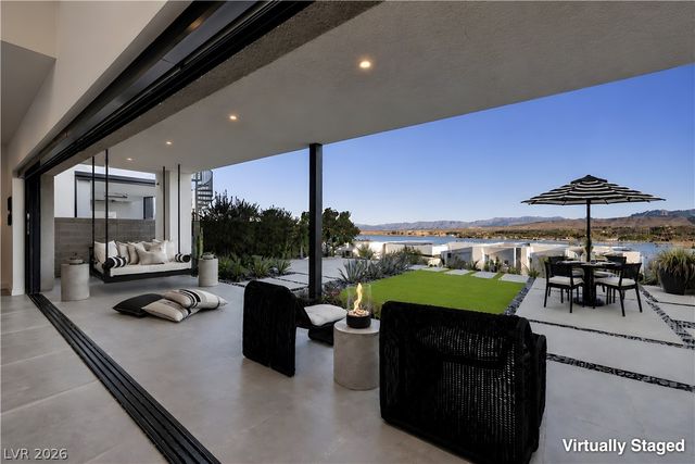 25 Falling Ridge Lane, Henderson, NV 89011