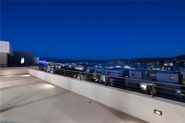 25 Falling Ridge Lane, Henderson, NV 89011