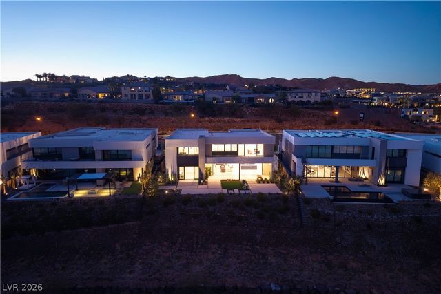 25 Falling Ridge Lane, Henderson, NV 89011