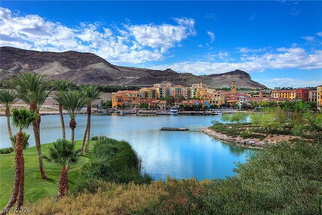25 Falling Ridge Lane, Henderson, NV 89011
