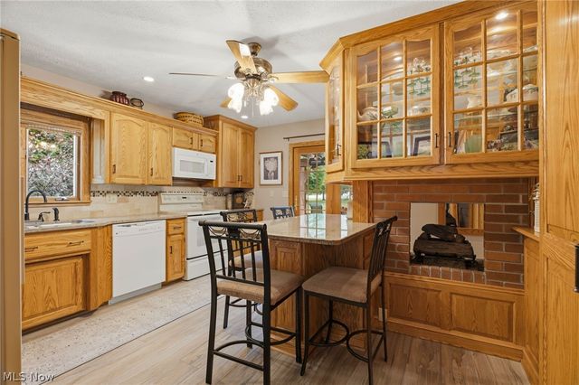 1600 Deerford Avenue SW, Massillon, OH 44647