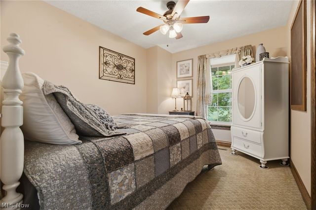 1600 Deerford Avenue SW, Massillon, OH 44647
