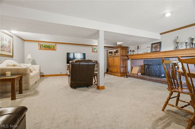 1600 Deerford Avenue SW, Massillon, OH 44647