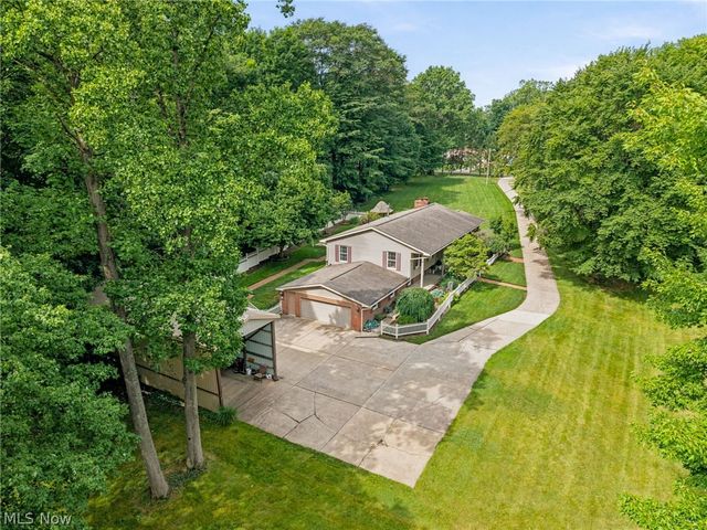 1600 Deerford Avenue SW, Massillon, OH 44647