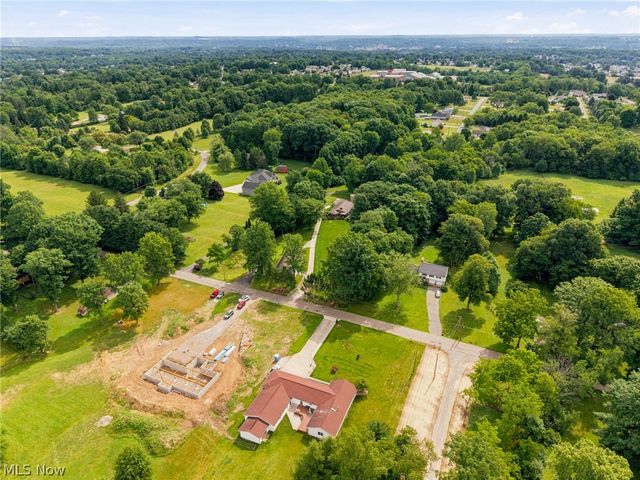1600 Deerford Avenue SW, Massillon, OH 44647