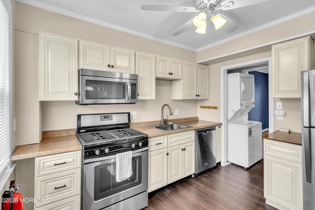 67 Barker Avenue, Shrewsbury Twp, NJ 07724