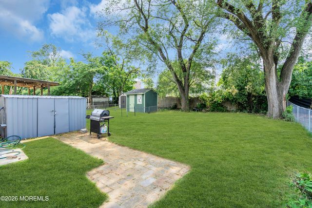 67 Barker Avenue, Shrewsbury Twp, NJ 07724