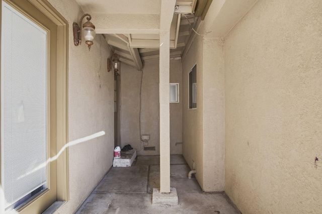 2320 Encina Ave, Modesto, CA 95354