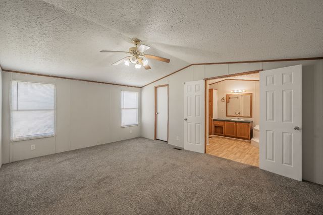 912 Skylark Drive, Granbury, TX 76049