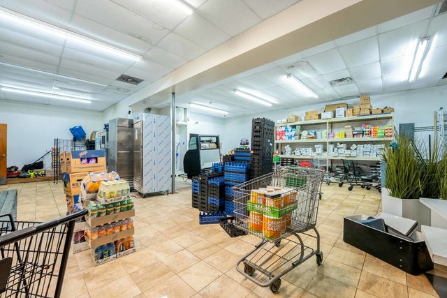 1924 E 87th Street, Chicago, IL 60617