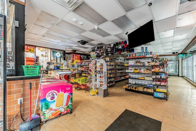 1924 E 87th Street, Chicago, IL 60617