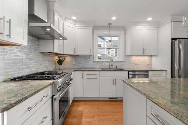 945 Walnut St, Newton, MA 02461