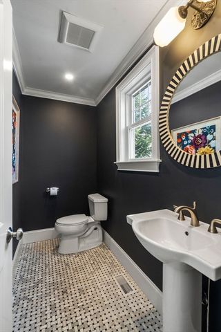 945 Walnut St, Newton, MA 02461