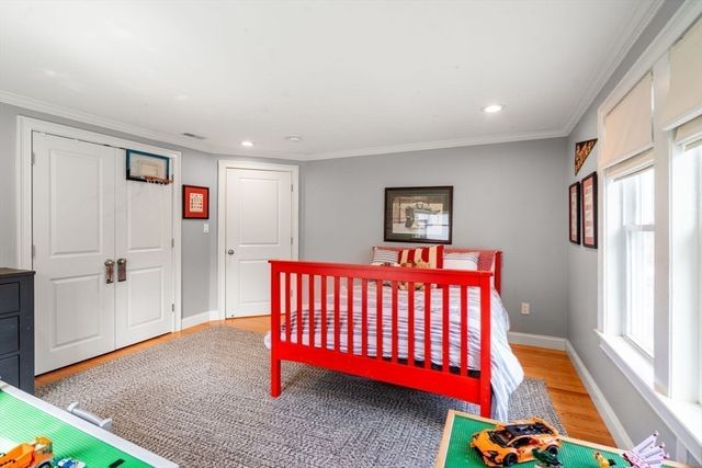 945 Walnut St, Newton, MA 02461