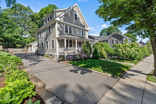 945 Walnut St, Newton, MA 02461