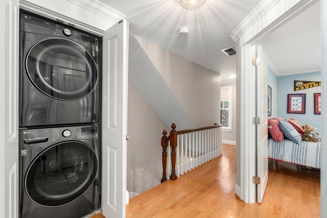 945 Walnut St, Newton, MA 02461