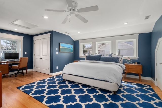 945 Walnut St, Newton, MA 02461