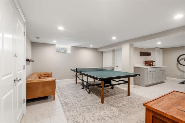 945 Walnut St, Newton, MA 02461