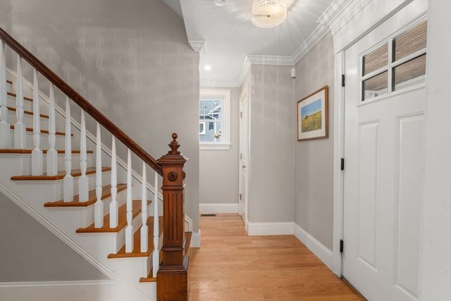 945 Walnut St, Newton, MA 02461