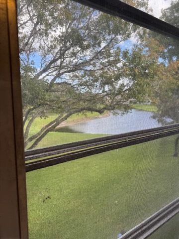 1040 Country Club Drive 306, Margate, FL 33063