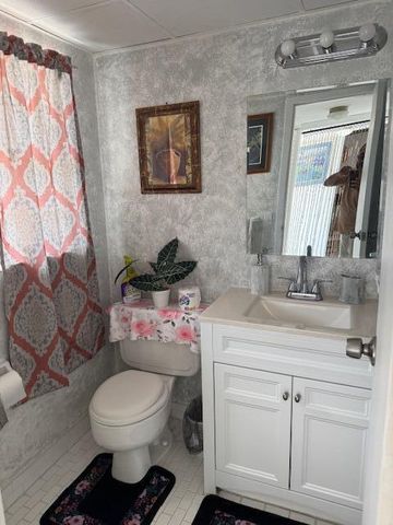 1040 Country Club Drive 306, Margate, FL 33063