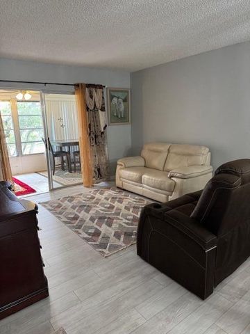 1040 Country Club Drive 306, Margate, FL 33063