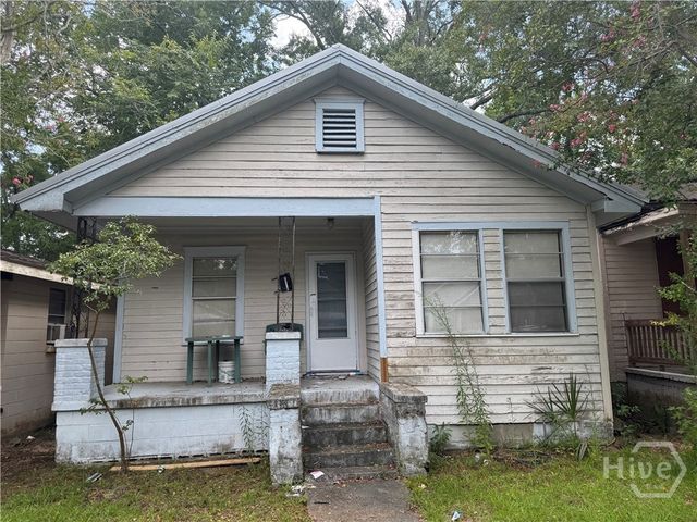 809 W 44th, Savannah, GA 31405