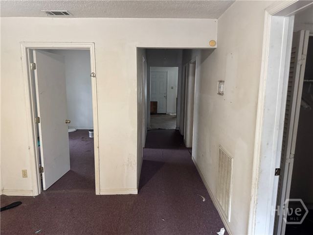 809 W 44th, Savannah, GA 31405