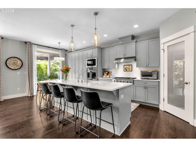 8112 Ne 182ND Pl, Vancouver, WA 98682