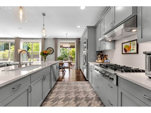 8112 Ne 182ND Pl, Vancouver, WA 98682