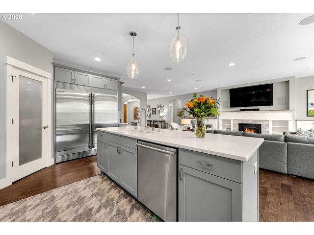8112 Ne 182ND Pl, Vancouver, WA 98682