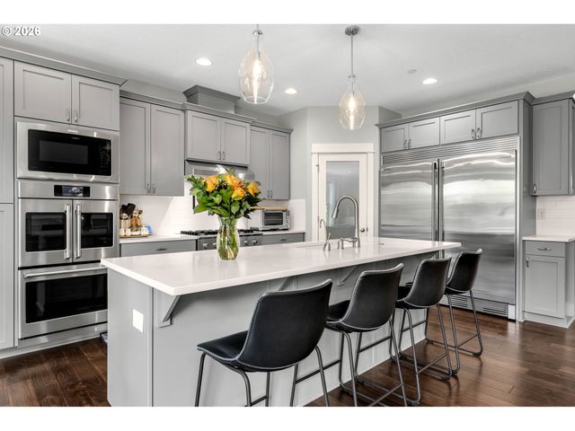 8112 Ne 182ND Pl, Vancouver, WA 98682