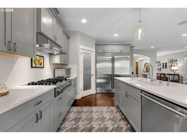 8112 Ne 182ND Pl, Vancouver, WA 98682