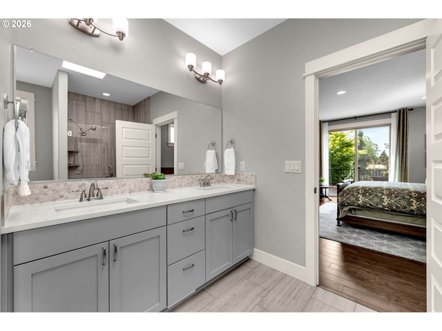 8112 Ne 182ND Pl, Vancouver, WA 98682
