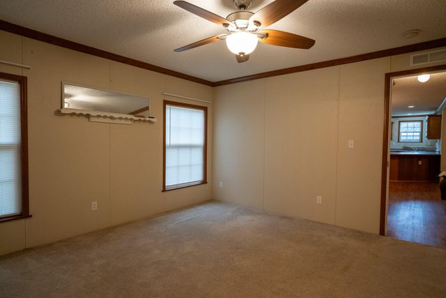 15235 Us 11, Trenton, GA 30752