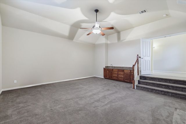 1905 Fountain Meadows Drive, Euless, TX 76039