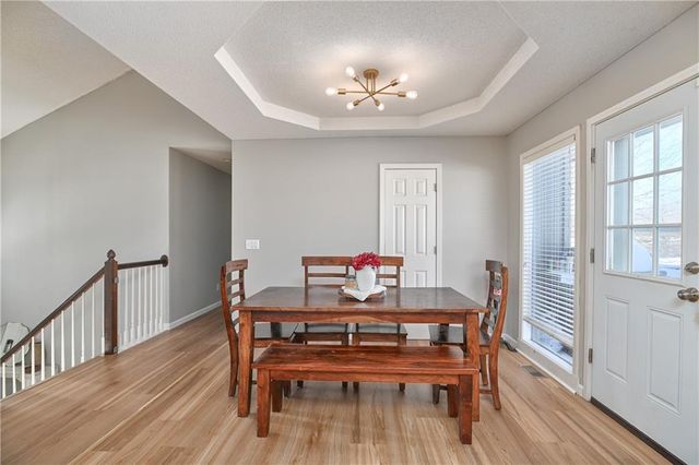 8006 S Church Road, Pleasant Valley, MO 64068