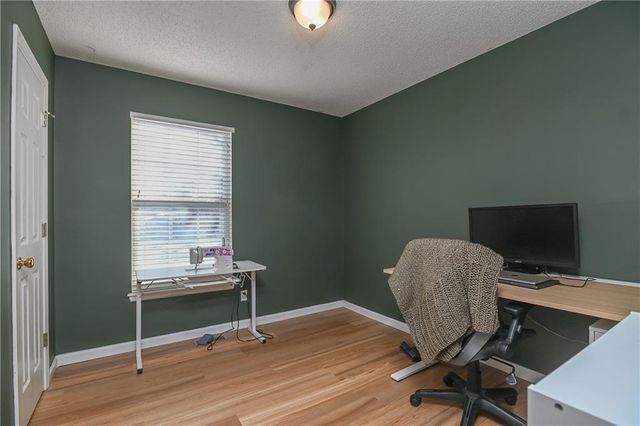 8006 S Church Road, Pleasant Valley, MO 64068