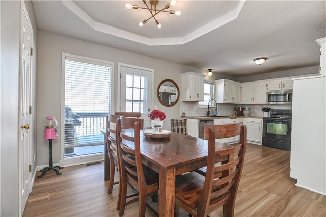 8006 S Church Road, Pleasant Valley, MO 64068