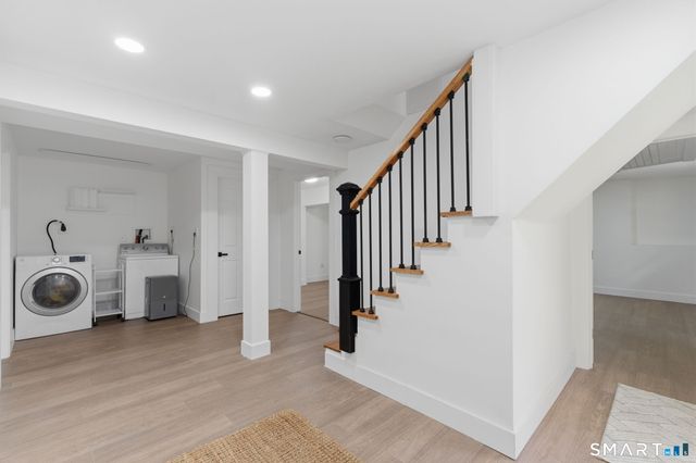16 Beverly Road, East Lyme, CT 06357