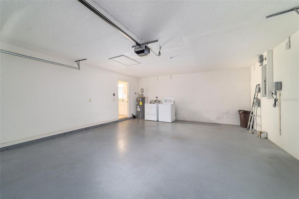 Image 23 of property listing at 10029 SW 62ND CIRCLE, Ocala, FL 34476