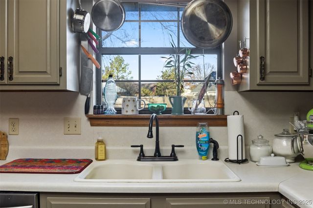 9706 N 112th Avenue E, Owasso, OK 74055