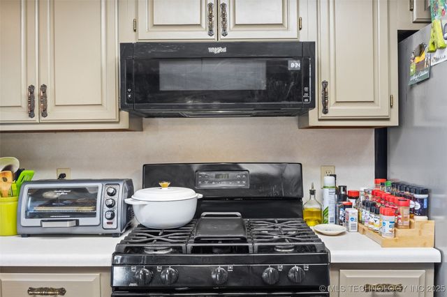 9706 N 112th Avenue E, Owasso, OK 74055