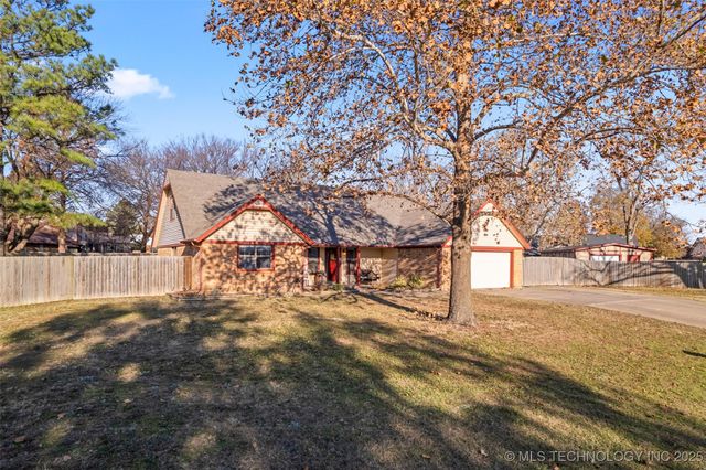 9706 N 112th Avenue E, Owasso, OK 74055