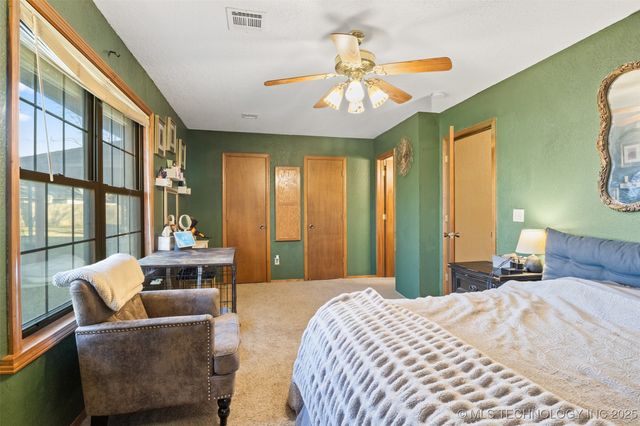 9706 N 112th Avenue E, Owasso, OK 74055