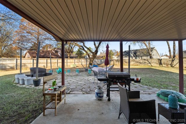 9706 N 112th Avenue E, Owasso, OK 74055