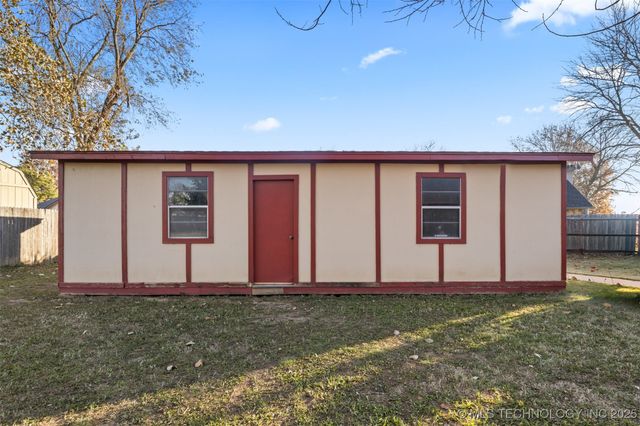 9706 N 112th Avenue E, Owasso, OK 74055