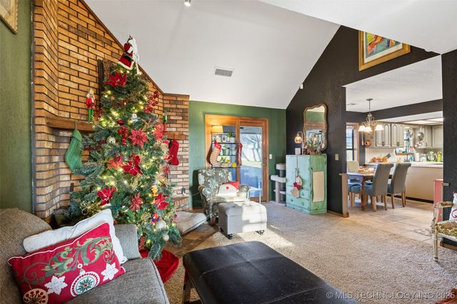 9706 N 112th Avenue E, Owasso, OK 74055