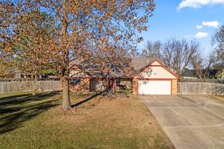 9706 N 112th Avenue E, Owasso, OK 74055