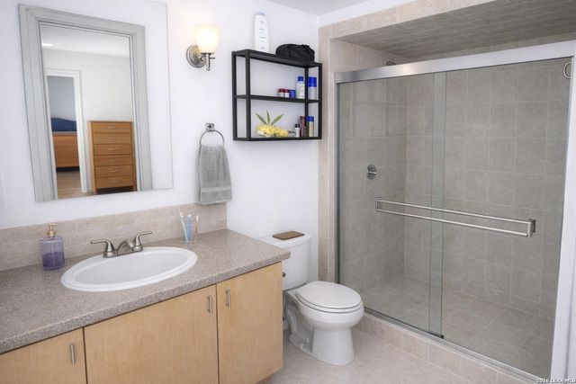 8642 Fredericksburg Rd Apt 406, San Antonio, TX 78240